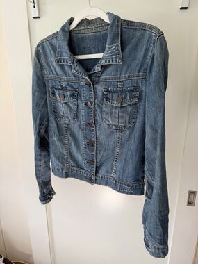 Kut from the Kloth lightweight Blue Denim Jean Jacket